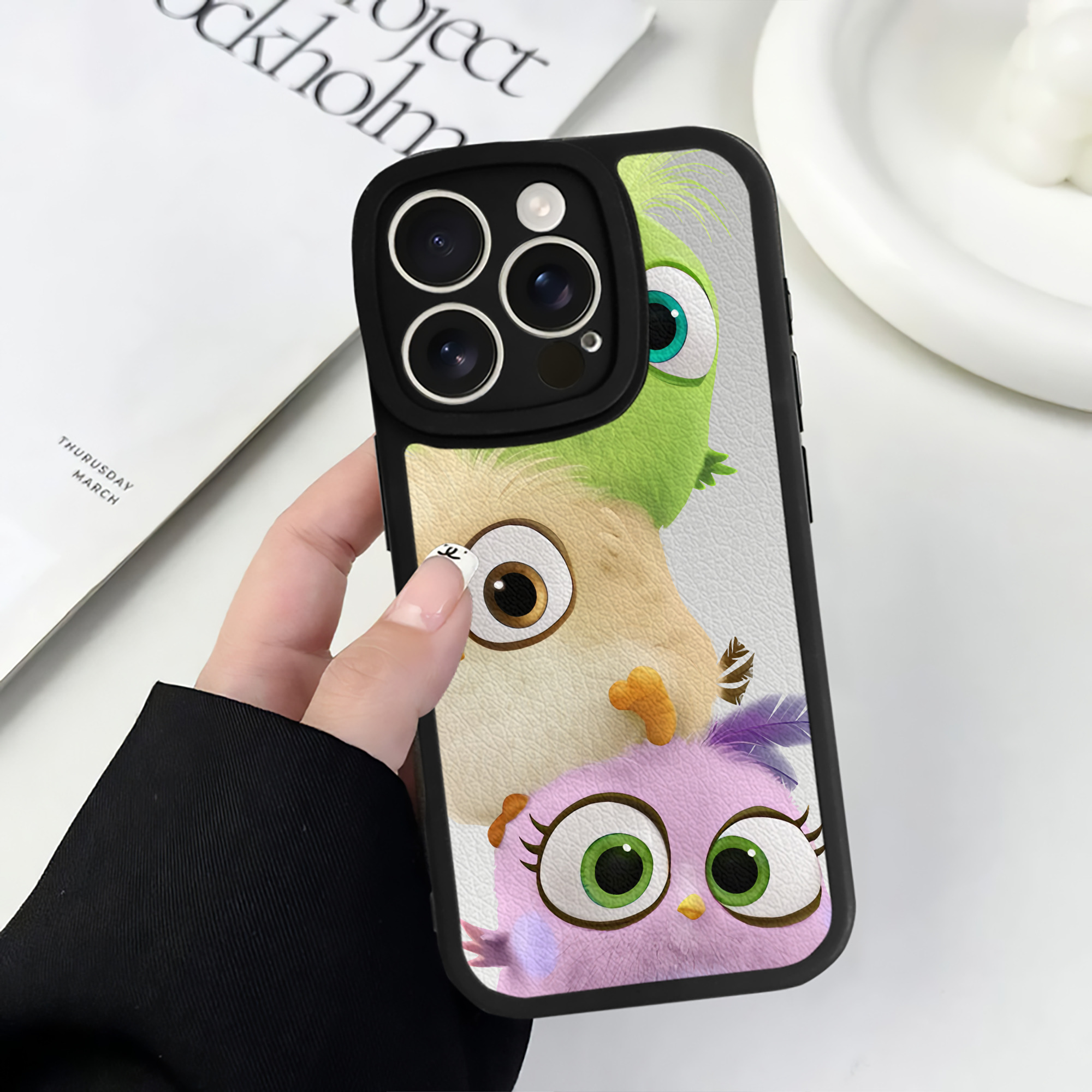 （画像用） Angry Birds アングリーバード 【iPhone 16シリーズ対応】シリコンスマホケース（レザー調） 材質：シリコン